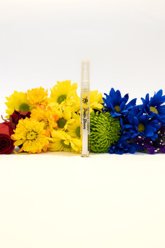 Cuticle oil pen, nail nectar company, sweet floral fragrance, pineapple, coconut, plumeria, vanilla